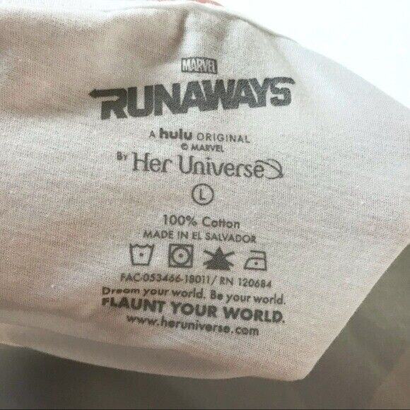 3/$20 Her Universe NWT Marvel "Runaways" Women's Junior Large Graphic T-Shirt - Picture 2 of 6